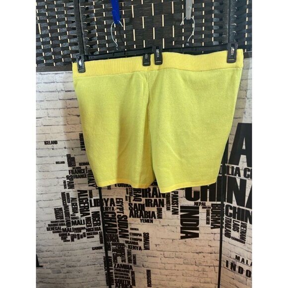 Lovesick Torrid Plus 4 Yellow Heart Long Sleeve Hoodie Sweater & Short Set - Picture 7 of 9